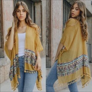 Mustard kimono. NWOT